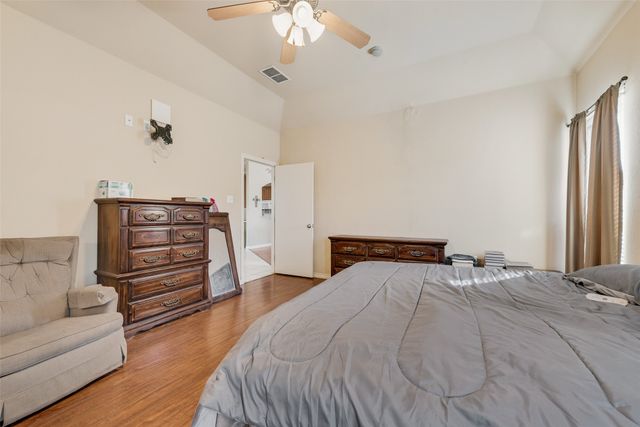 301 Quail Run Road, Red Oak, TX 75154