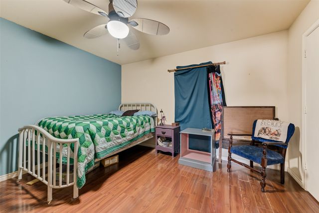 301 Quail Run Road, Red Oak, TX 75154