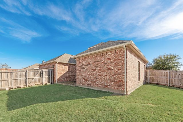 301 Quail Run Road, Red Oak, TX 75154
