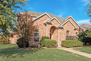 301 Quail Run Road, Red Oak, TX 75154