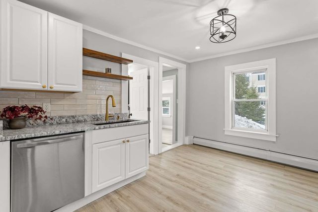 68 Fordway Extension, Derry, NH 03038