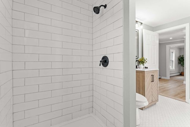 68 Fordway Extension, Derry, NH 03038