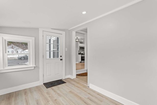 68 Fordway Extension, Derry, NH 03038