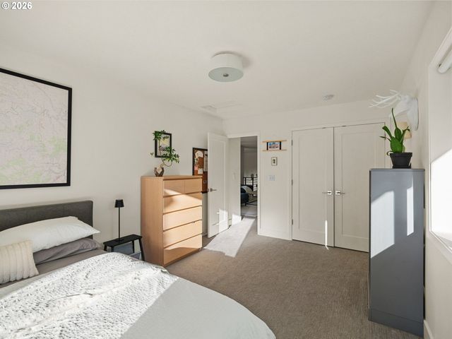 15986 PARKER Rd, Lake Oswego, OR 97035