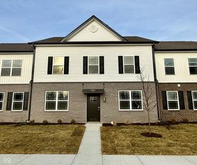 6122 Cascades Drive, Whitestown, IN 46075