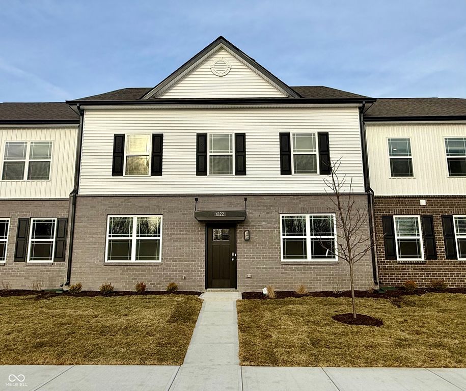 6122 Cascades Drive, Whitestown, IN 46075