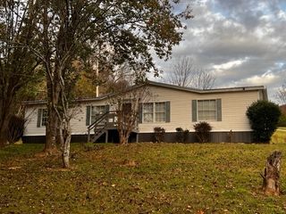 2990 Vanzant Bend Rd, Belvidere, TN 37306