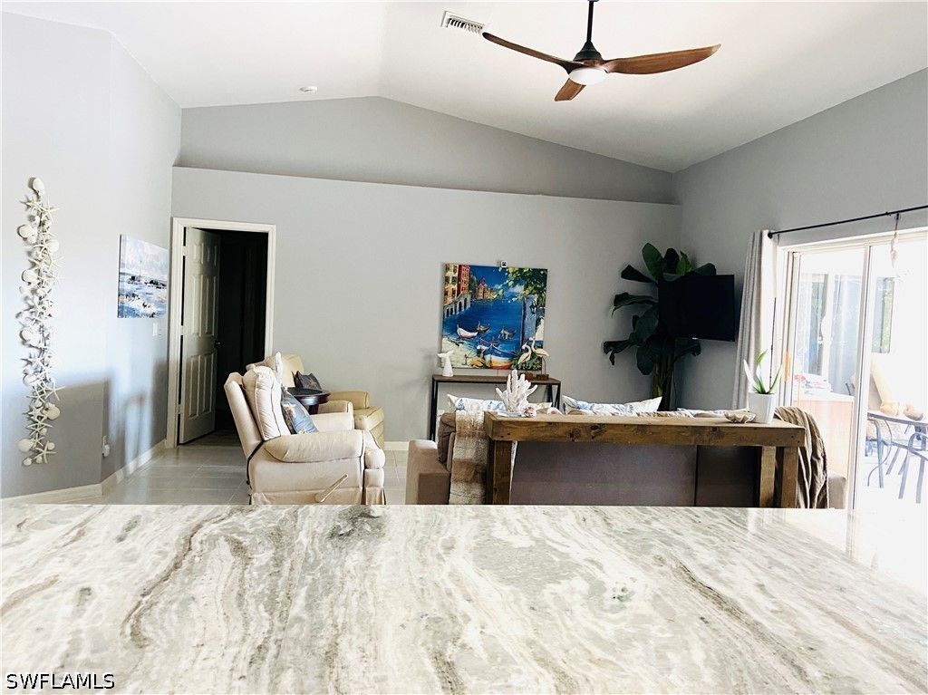 Image 23 of property listing at 3520 SW 1st Place SW 1st PL, Cape Coral, FL 33914