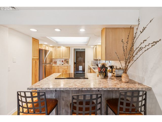 5730 Garden Ln, Olympia, WA 98502