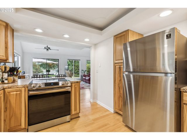 5730 Garden Ln, Olympia, WA 98502