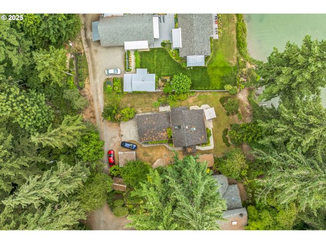 5730 Garden Ln, Olympia, WA 98502