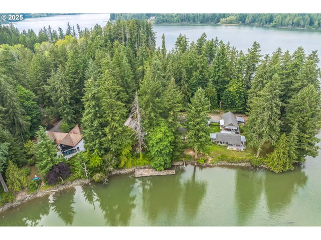 5730 Garden Ln, Olympia, WA 98502