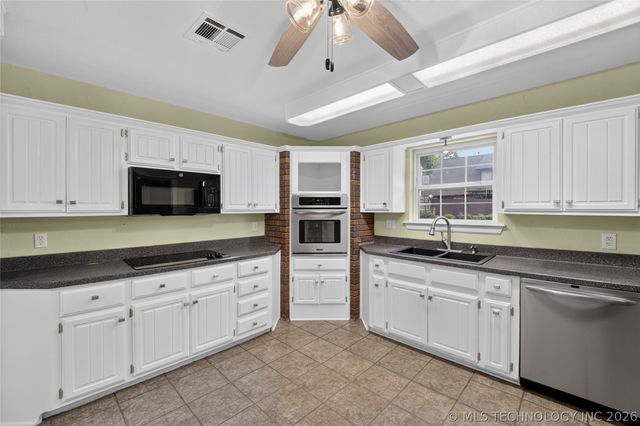 1815 Woodland Drive, Sapulpa, OK 74066