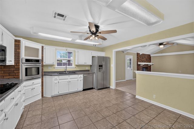 1815 Woodland Drive, Sapulpa, OK 74066
