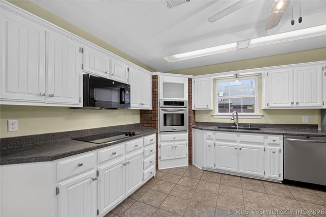 1815 Woodland Drive, Sapulpa, OK 74066