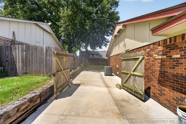 1815 Woodland Drive, Sapulpa, OK 74066