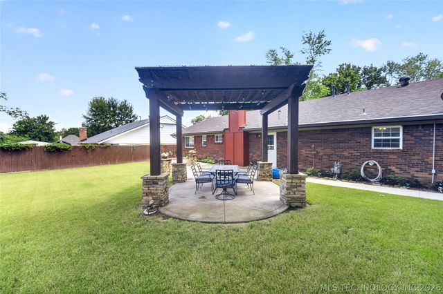 1815 Woodland Drive, Sapulpa, OK 74066