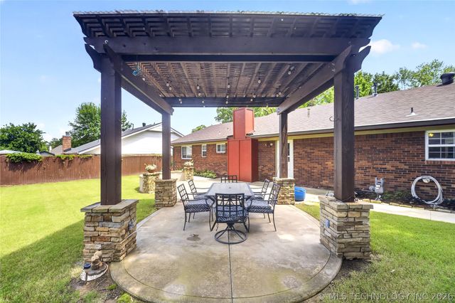 1815 Woodland Drive, Sapulpa, OK 74066