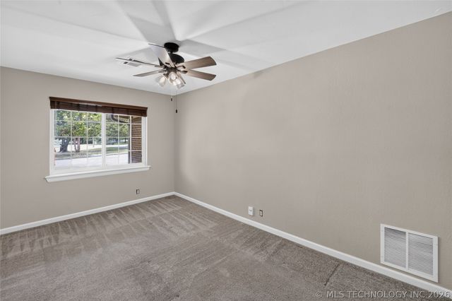 1815 Woodland Drive, Sapulpa, OK 74066