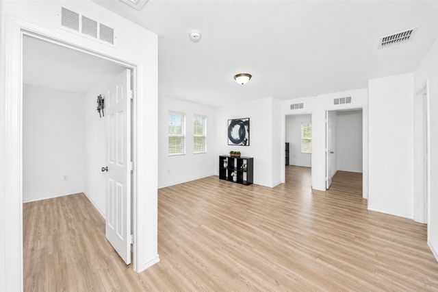 1913 Winding Creek Way, Denton, TX 76208