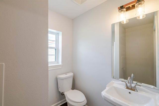 2504 Hwy 182, Raceland, LA 70394