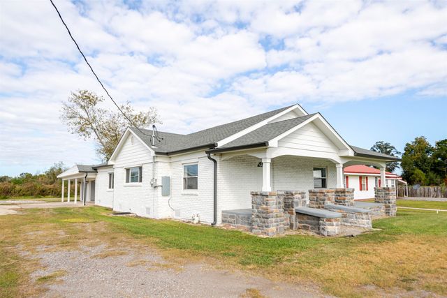 2504 Hwy 182, Raceland, LA 70394