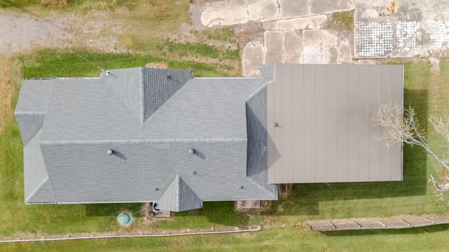 2504 Hwy 182, Raceland, LA 70394