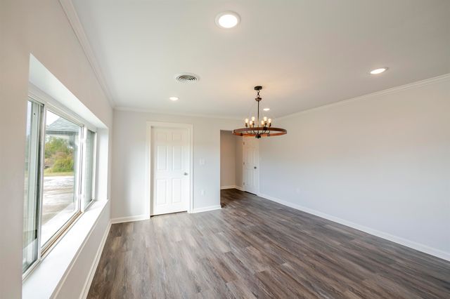 2504 Hwy 182, Raceland, LA 70394