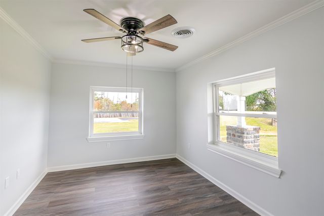 2504 Hwy 182, Raceland, LA 70394