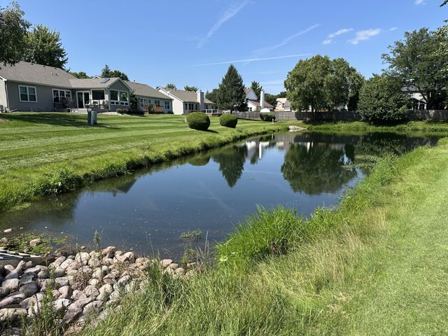 444 Badger Lane, Oswego, IL 60543