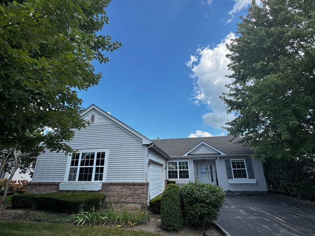 444 Badger Lane, Oswego, IL 60543