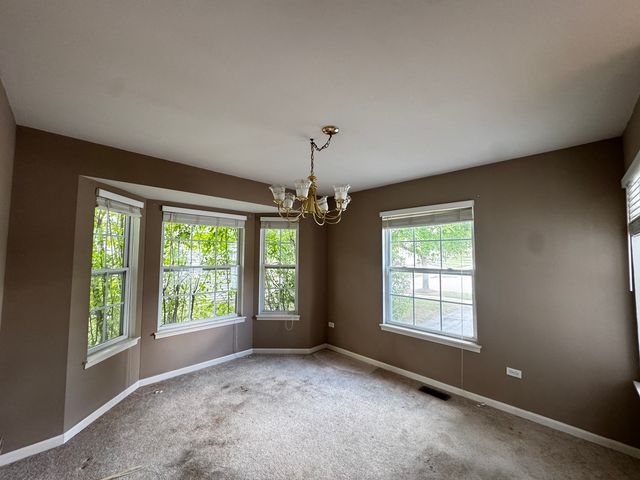 444 Badger Lane, Oswego, IL 60543