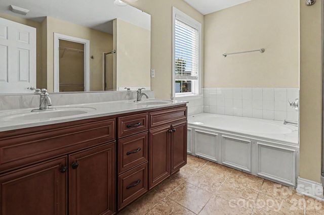 14 Halyn Lane, Arden, NC 28704