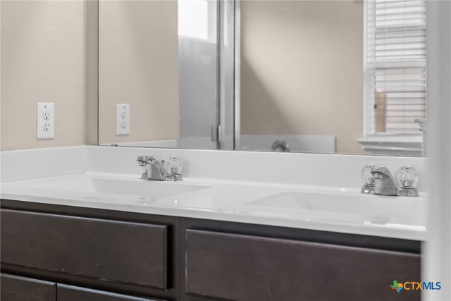 1351 Fall Cover, New Braunfels, TX 78130