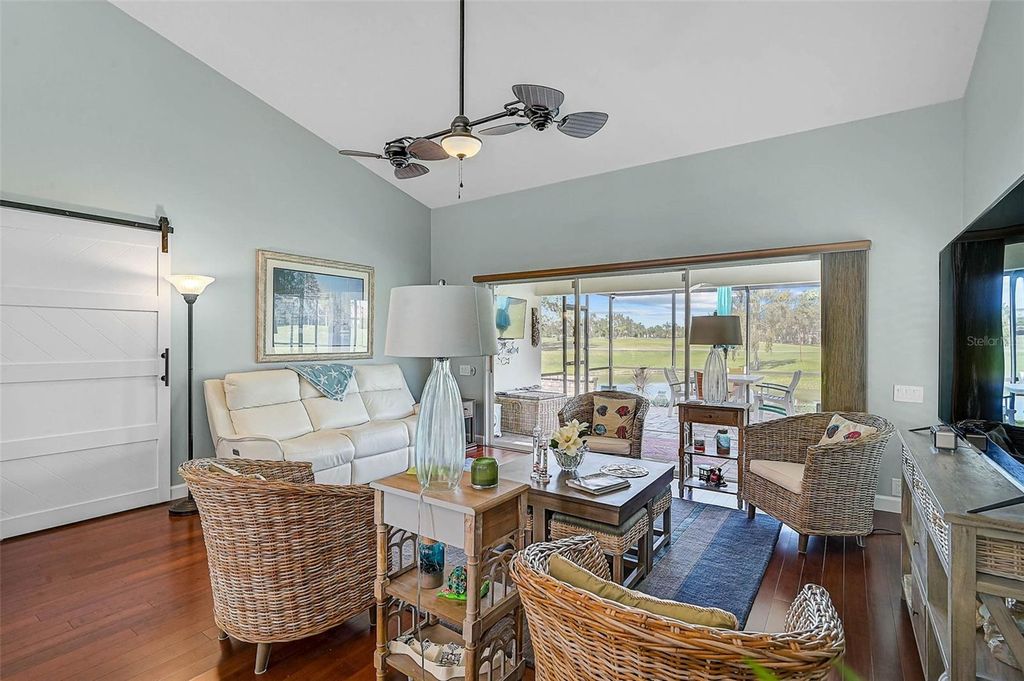 Image 12 of property listing at 4934 CLUBVIEW COURT E, Bradenton, FL 34203