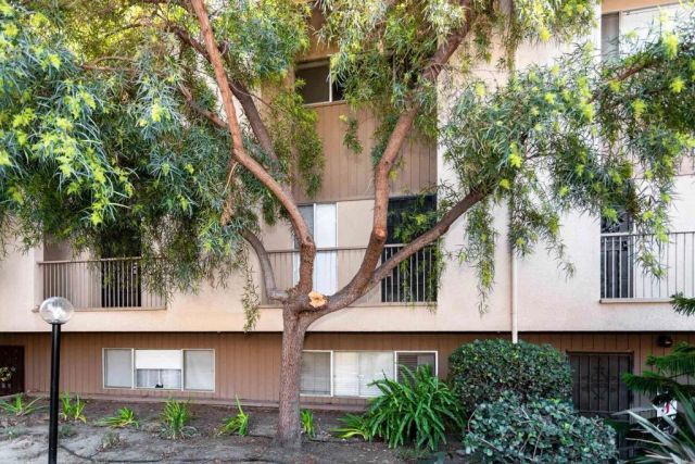 5700 Baltimore Drive 16, La Mesa, CA 91942