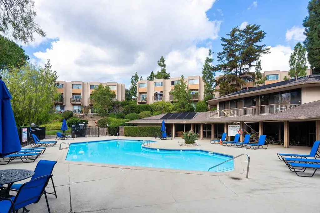 5700 Baltimore Drive 16, La Mesa, CA 91942