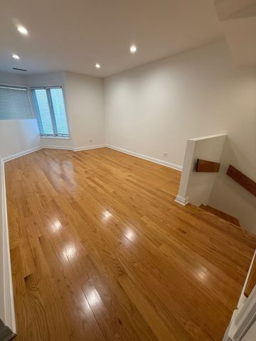 5747 N Sheridan Road E, Chicago, IL 60660