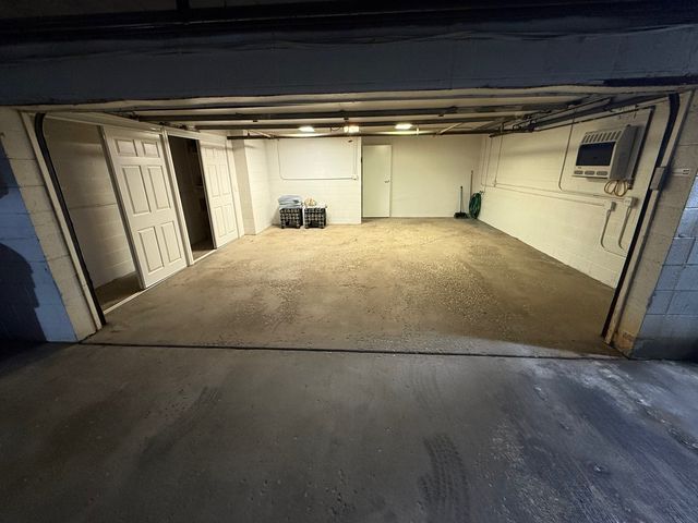 5747 N Sheridan Road E, Chicago, IL 60660