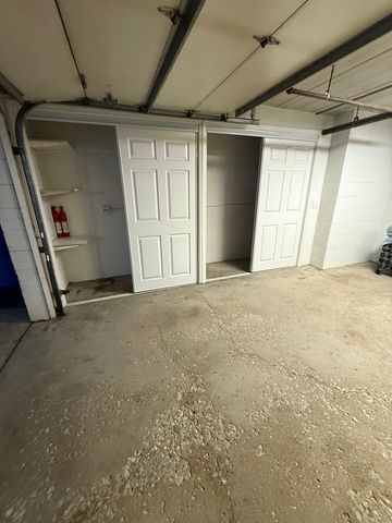 5747 N Sheridan Road E, Chicago, IL 60660