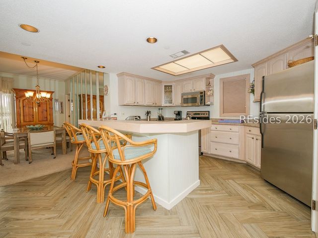77 Ocean Ln Apt 113, Hilton Head Island, SC 29928