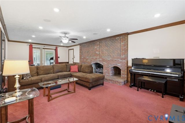 6824 Gateline Dr, North Chesterfield, VA 23234