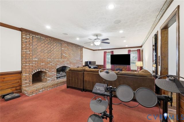 6824 Gateline Dr, North Chesterfield, VA 23234