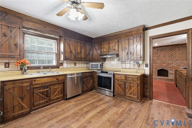 6824 Gateline Dr, North Chesterfield, VA 23234