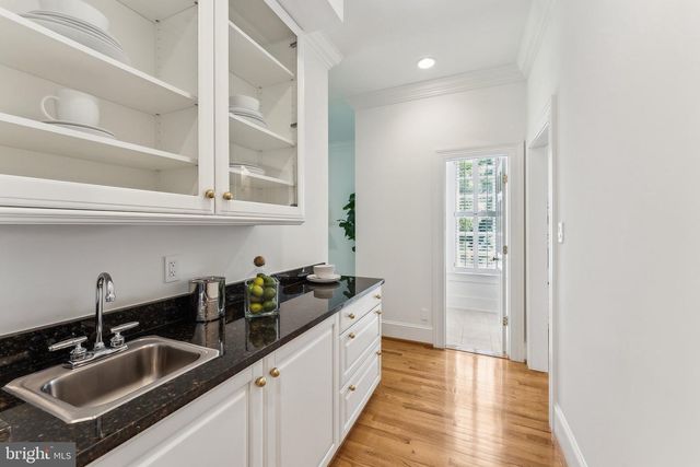 4819 KEMBLE PL NW, Washington, DC 20007