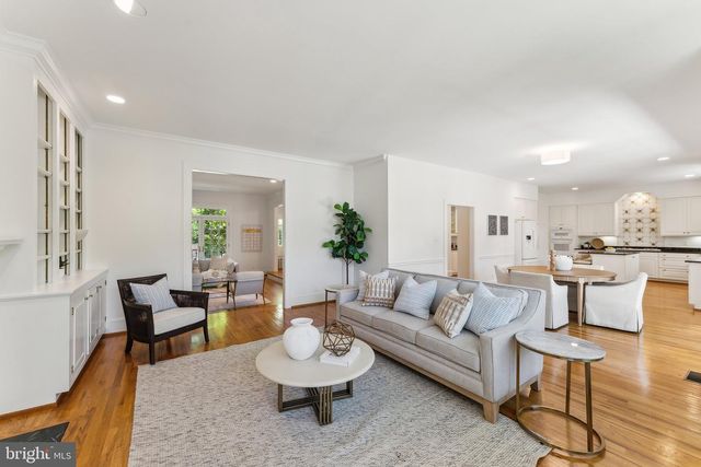 4819 KEMBLE PL NW, Washington, DC 20007