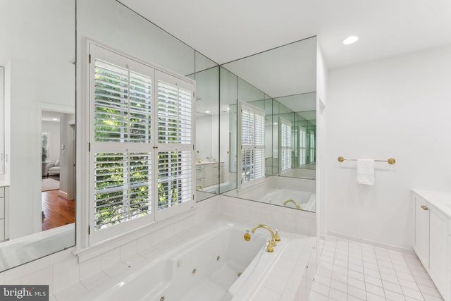 4819 KEMBLE PL NW, Washington, DC 20007