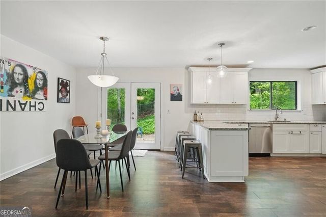 495 Ramsdale Drive, Roswell, GA 30075