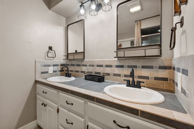 114 Hulan Drive, Kerens, TX 75144