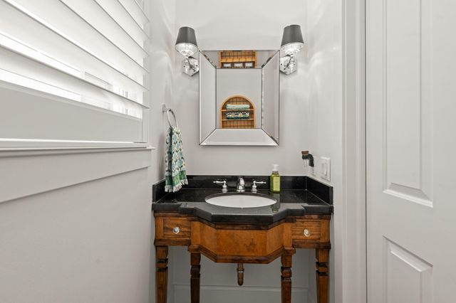 316 W 17th Street, Houston, TX 77008